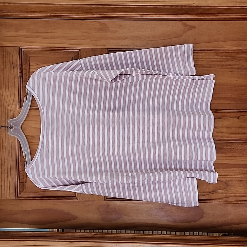Women's Thin Knit 3/4 Sleeve Shirt, Size Lg.